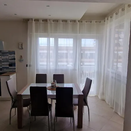 Apartment La Casa Del Sole A 50 M Dal Mare