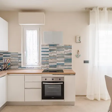 La Casa Del Sole A 50 M Dal Mare Apartment Lido di Camaiore