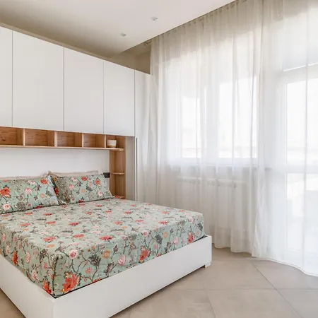 La Casa Del Sole A 50 M Dal Mare Apartment Lido di Camaiore