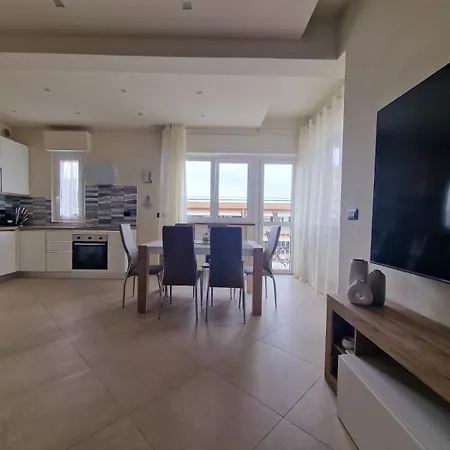 La Casa Del Sole A 50 M Dal Mare Lido di Camaiore