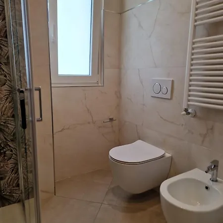 Apartment La Casa Del Sole A 50 M Dal Mare Lido di Camaiore
